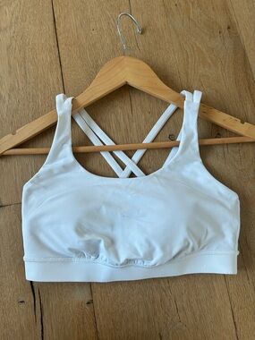 lululemon White Crisscross-Back Sports Bra Size 8 with padding